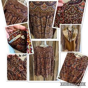 EUC Chelsea Violet Paisley blouse